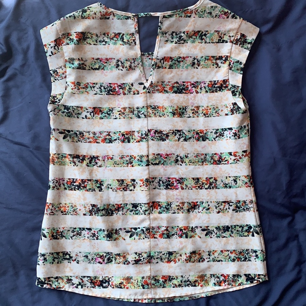 Blouse - Picture 4 of 4